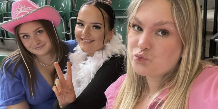 Charity skydive in memory of Frome sisters