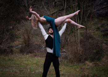 Frome teen makes leaps towards circus dream