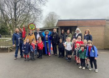 Bee-friendly planters on Oakfield Road for Safer School Streets trial