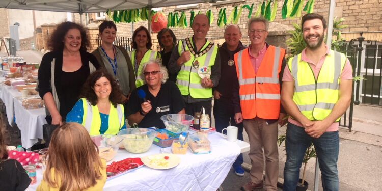 Book your 2024 street party before the end of April