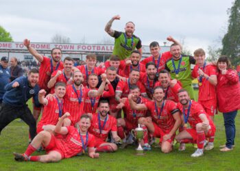 Wild scenes as The Robins seal promotion.