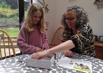 Volunteer befrienders needed for local child and family support charity