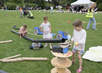 Free Pod play sessions this week