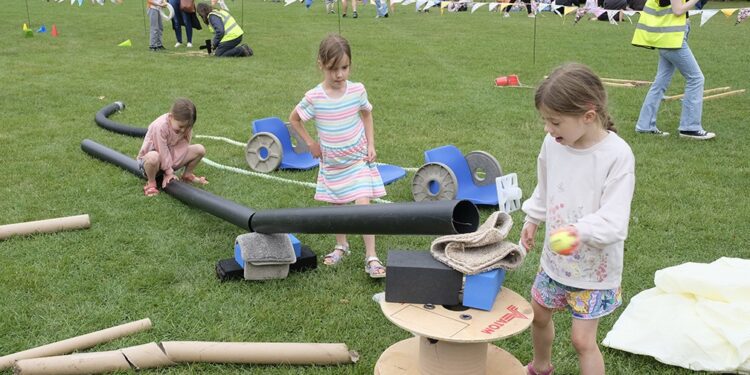 Free Pod play sessions this week