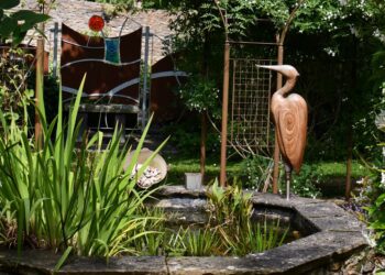 Hidden Gardens raises over £3,000 for local charities