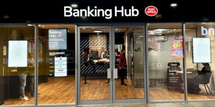 Community welcomes new banking hub for Frome