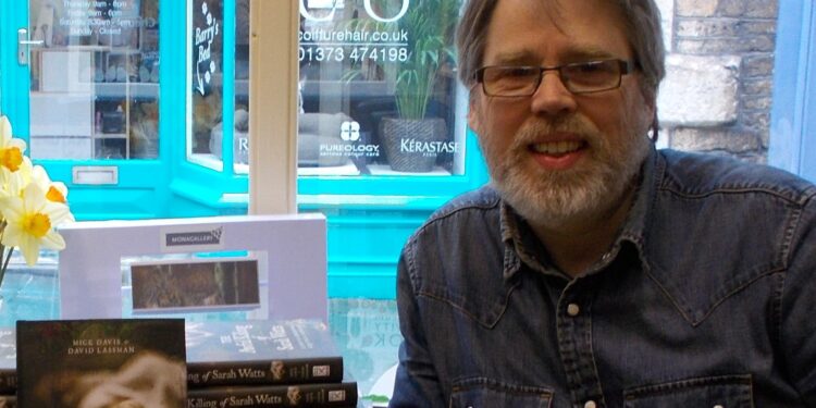 Tutor expands historical courses