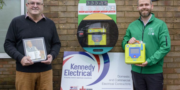 Army veteran honoured with public defibrillator