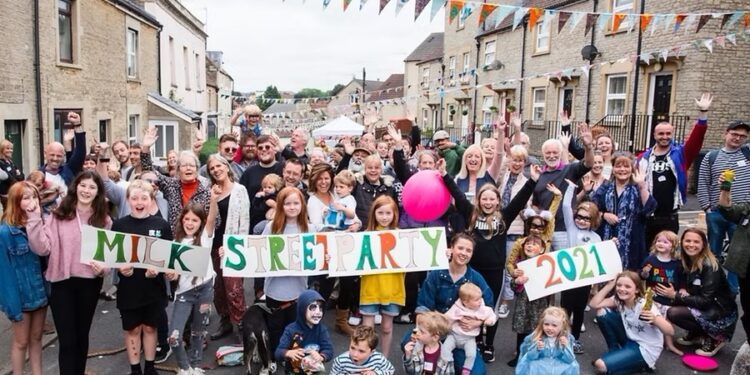 Book your street parties to avoid road closure fee