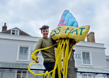 Blue skies and big smiles for Frome’s annual kindness festival