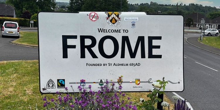 Sign swap ‘criminal damage’ as Frome sign found 10 miles away