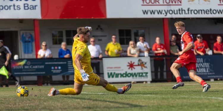 Frome edge past Newquay