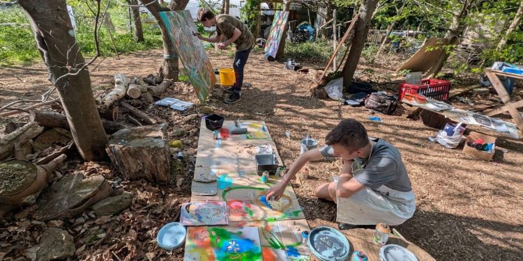 New street art at Wallington Way celebrates nature