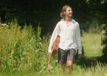 Music video filmed in Frome urges people to switch off and reconnect