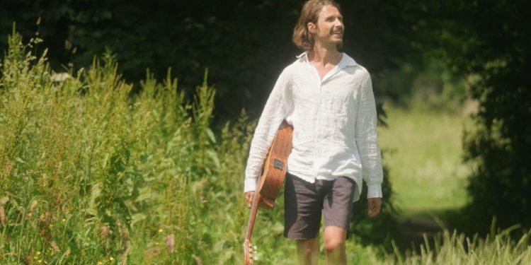 Music video filmed in Frome urges people to switch off and reconnect