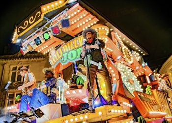 Show-stopping Frome Carnival rolls into town