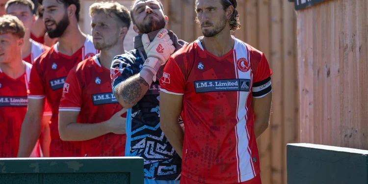 Perfect start: Robins make it six from six