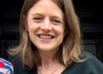 Town council votes temporary increase chair’s allowance