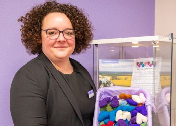 Frome volunteers knit hearts for palliative care patients