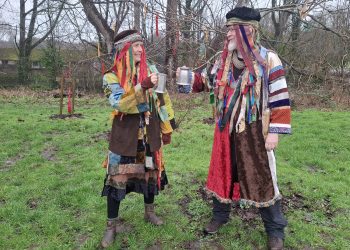 Community wakes up the trees in annual Weylands Wassail