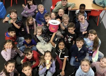 Children wear purple for cancer counselling charity