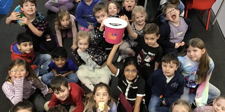 Children wear purple for cancer counselling charity