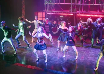 Standing ovations for Frome College students