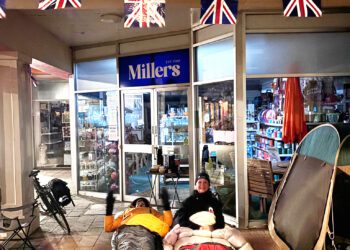 Frome couple sleep out to support veteran homelessness