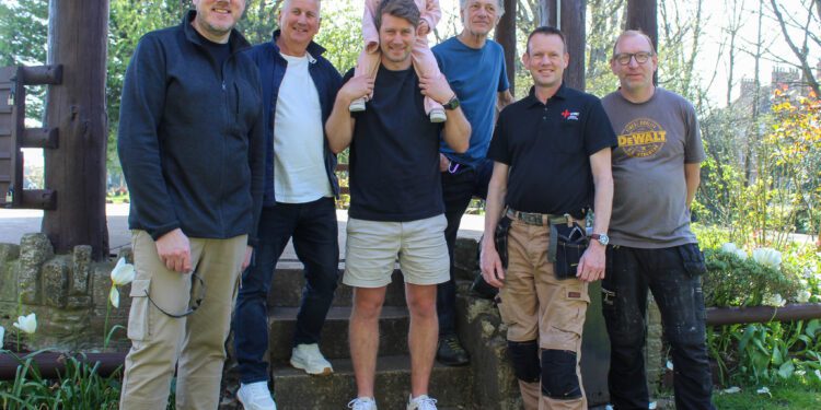 Skydive to thank charities behind Frome girl’s care