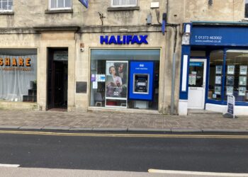 Upstairs of former Halifax building could become flats