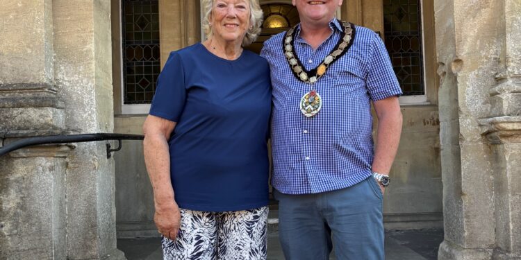 Town welcomes new mayor