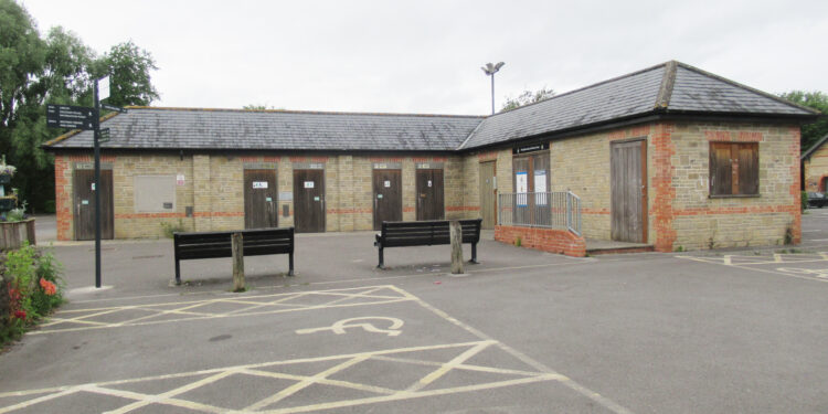 Council progresses plans to refurbish Market Yard toilets