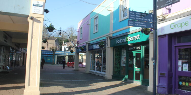 Council agrees to continue CCTV contract in town centre